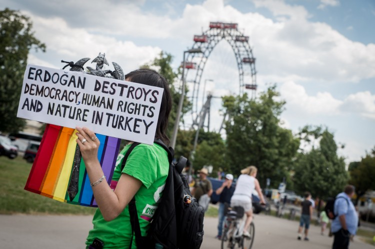AntiErdoganVienna0003