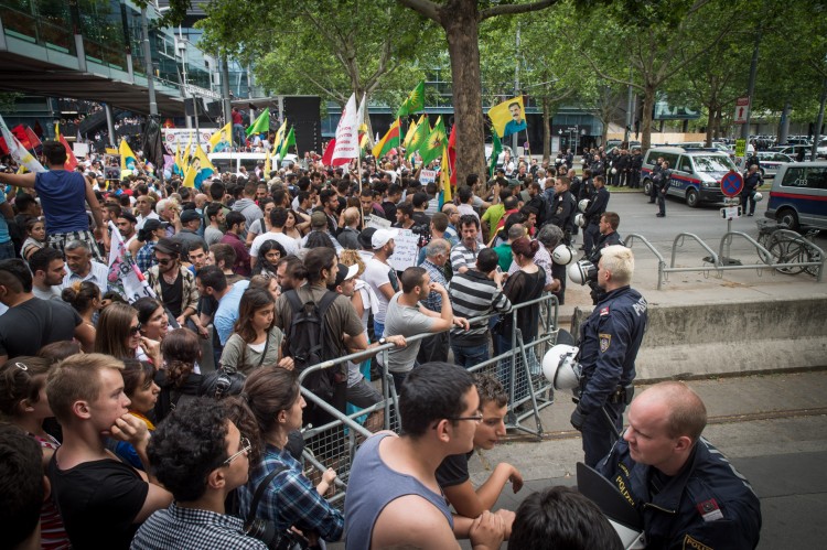 AntiErdoganVienna0020